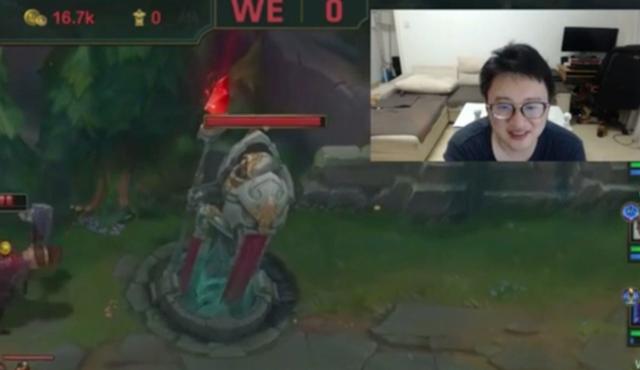 包含Scout巅峰对决，TheShy与80激战西班牙队分钟，比分优势明显胜负难料！的词条